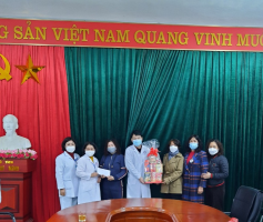 hoi-chu-thap-do-cung-to-thien-tam-thanh-pho-lang-son-tang-qua-nhan-dip-tet-nguyen-dan-2022